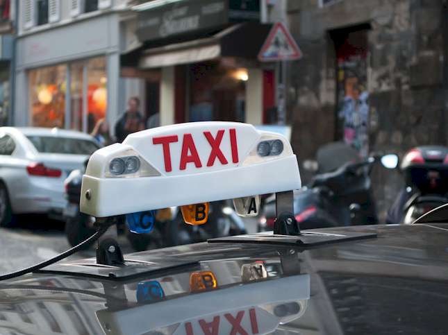 taxi-vsl Saint-Martin-Curton